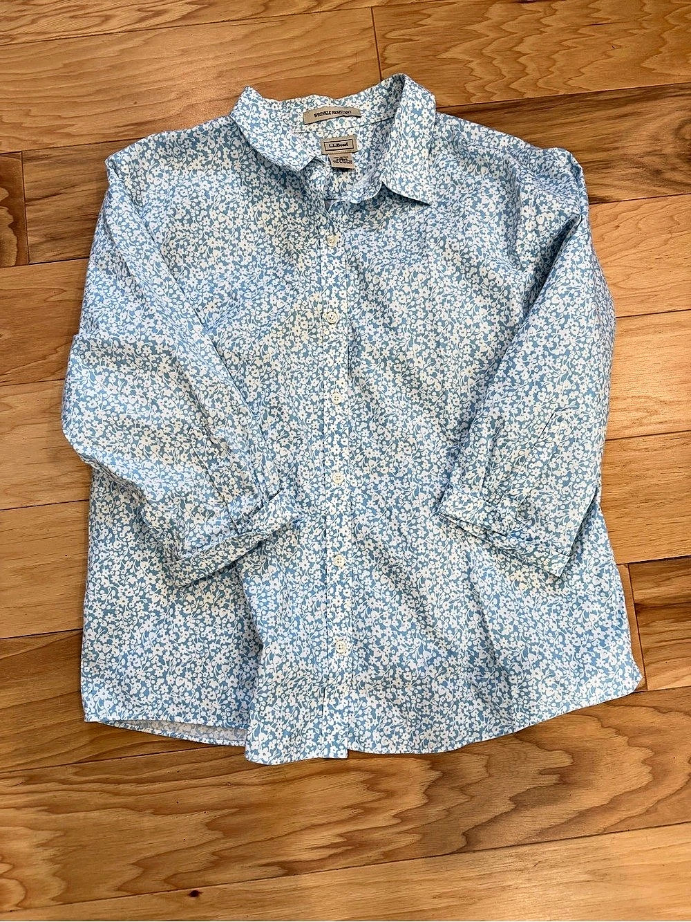 L.L.Bean Floral Cotton Button Down Shirt Blue & White XL Like New - Picture 1 of 5
